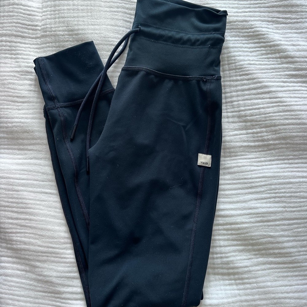 Vuori Navy Daily Legging